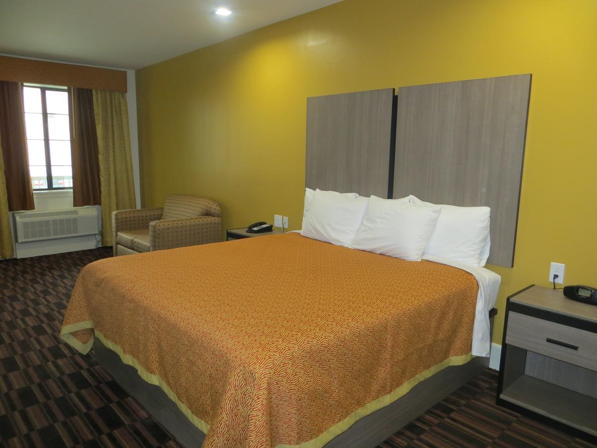 Scottish Inn And Suites Katy Ngoại thất bức ảnh