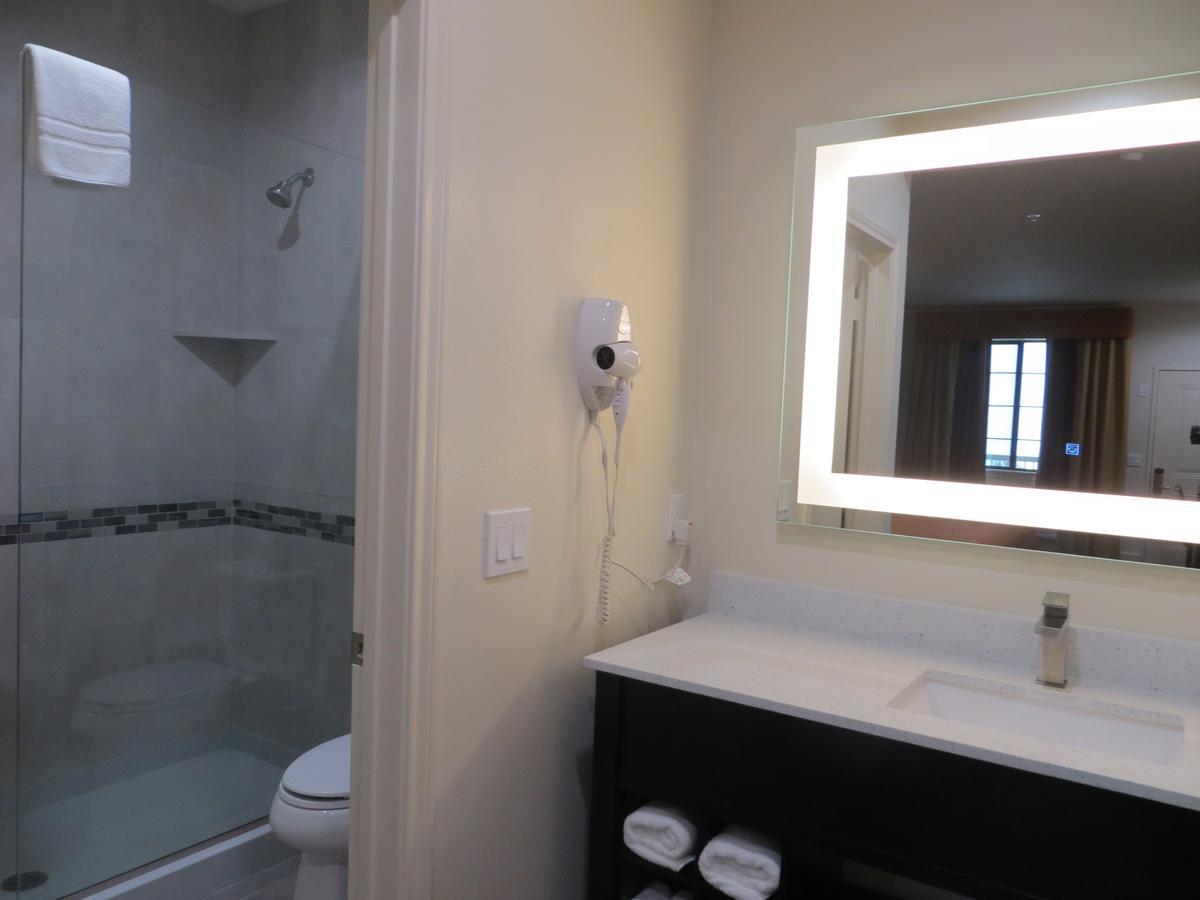 Scottish Inn And Suites Katy Ngoại thất bức ảnh