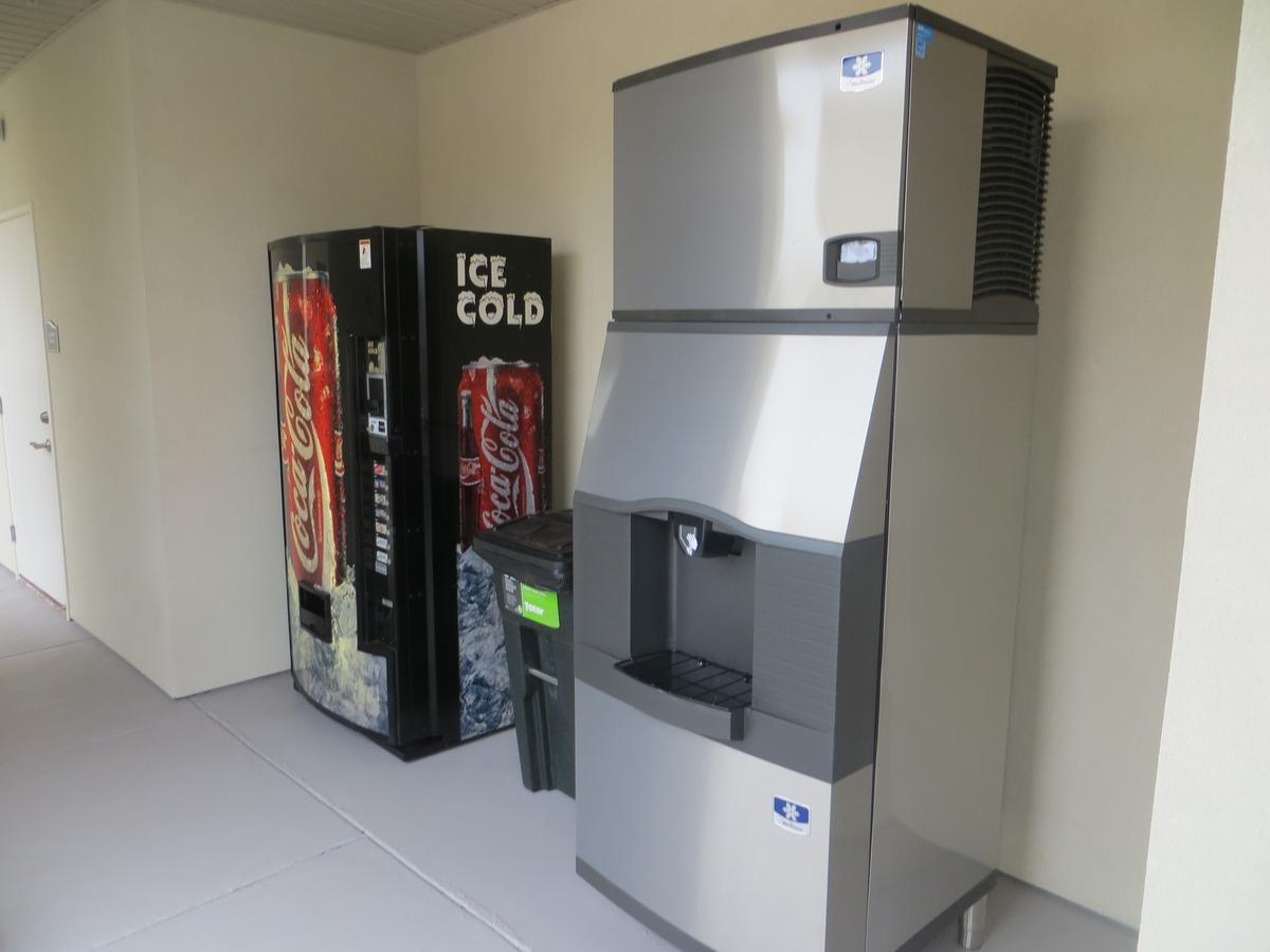 Scottish Inn And Suites Katy Ngoại thất bức ảnh